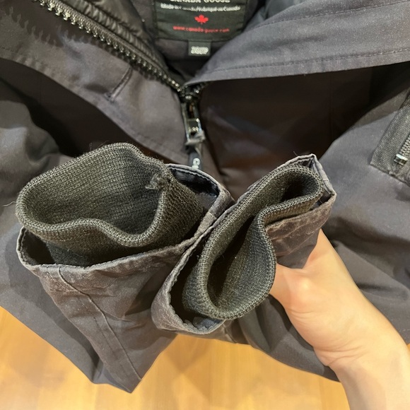 Womens Canada Goose Parka Jacket - Picture 4 of 10